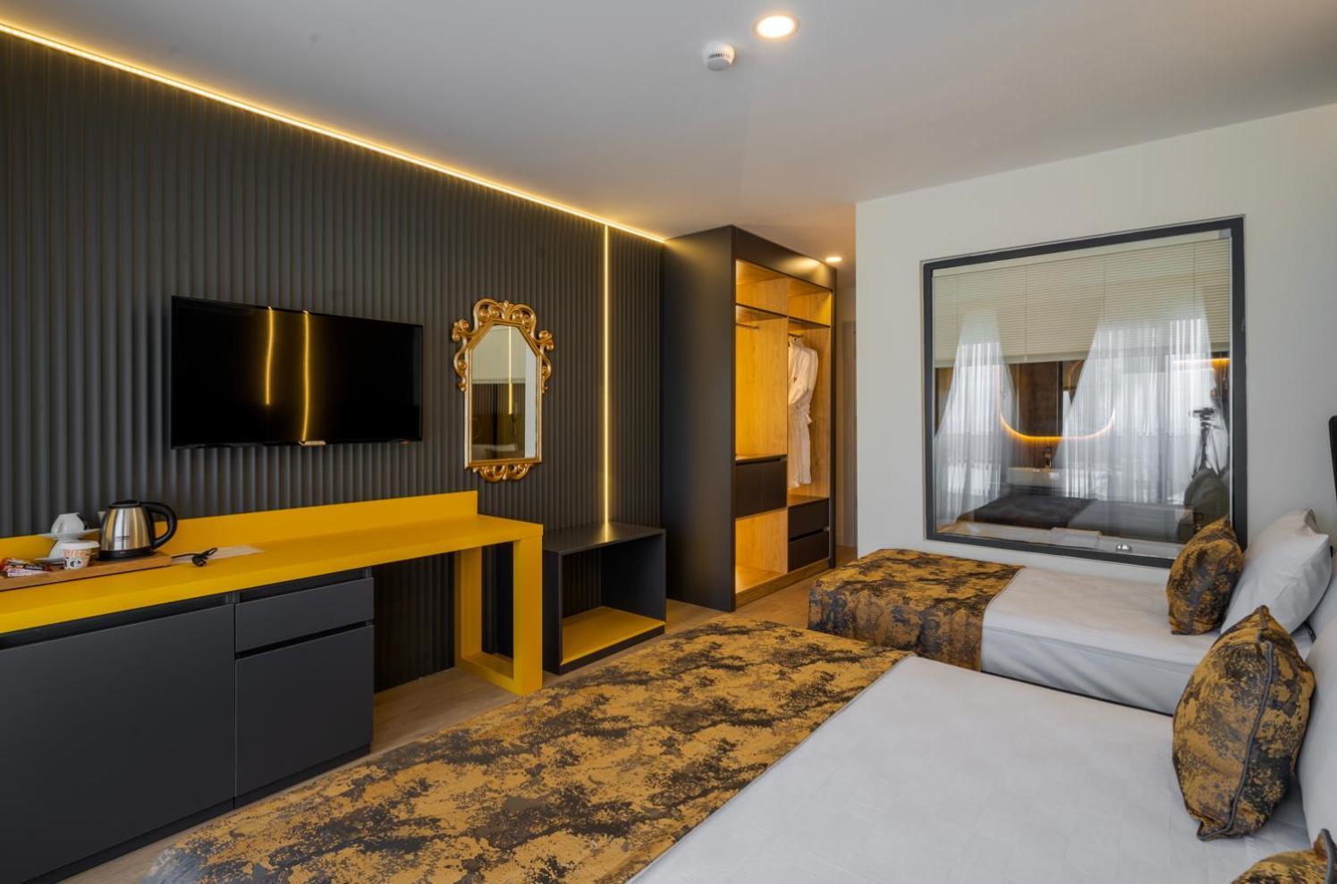 Otel Tema 242