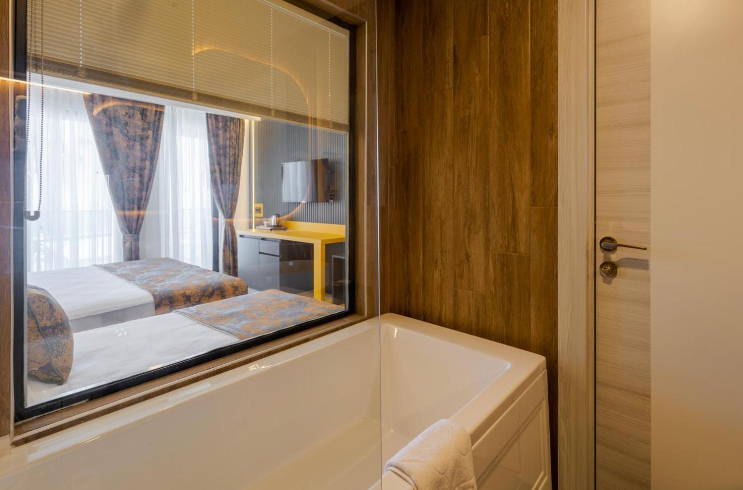 Tema 242 Otel Antalya