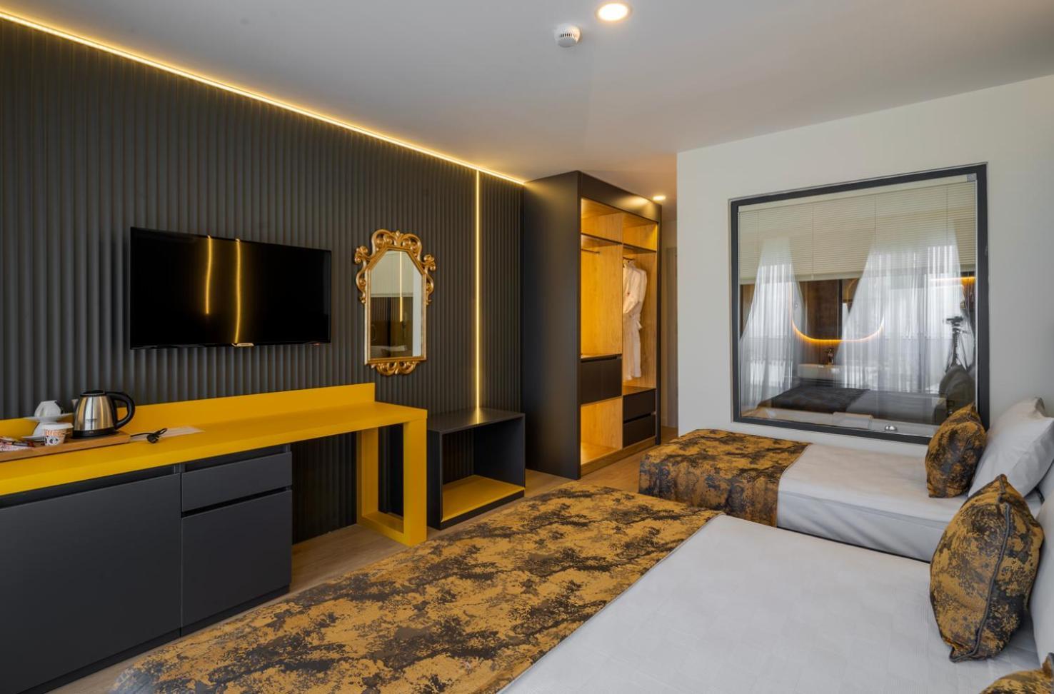 Otel Tema 242